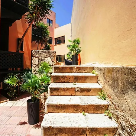 Ink House Of Europe Hotel