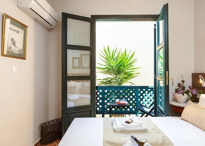 Ink House Of Europe Hotel