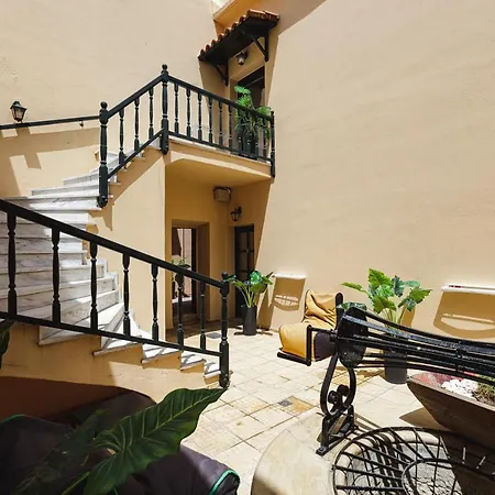 Ξενοδοχείο Ink House Of Europe