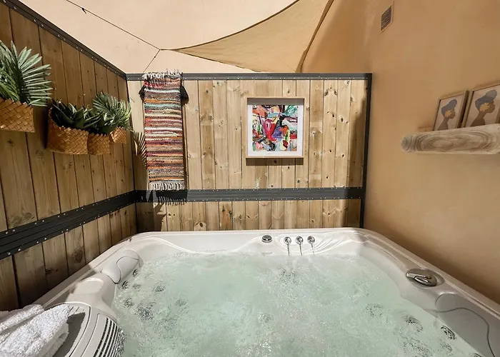 Ink House Of Europe Hotel